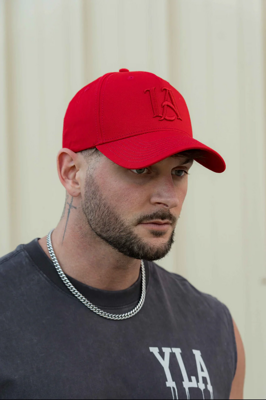 9006 Monochrome LA Hats (Rojo)