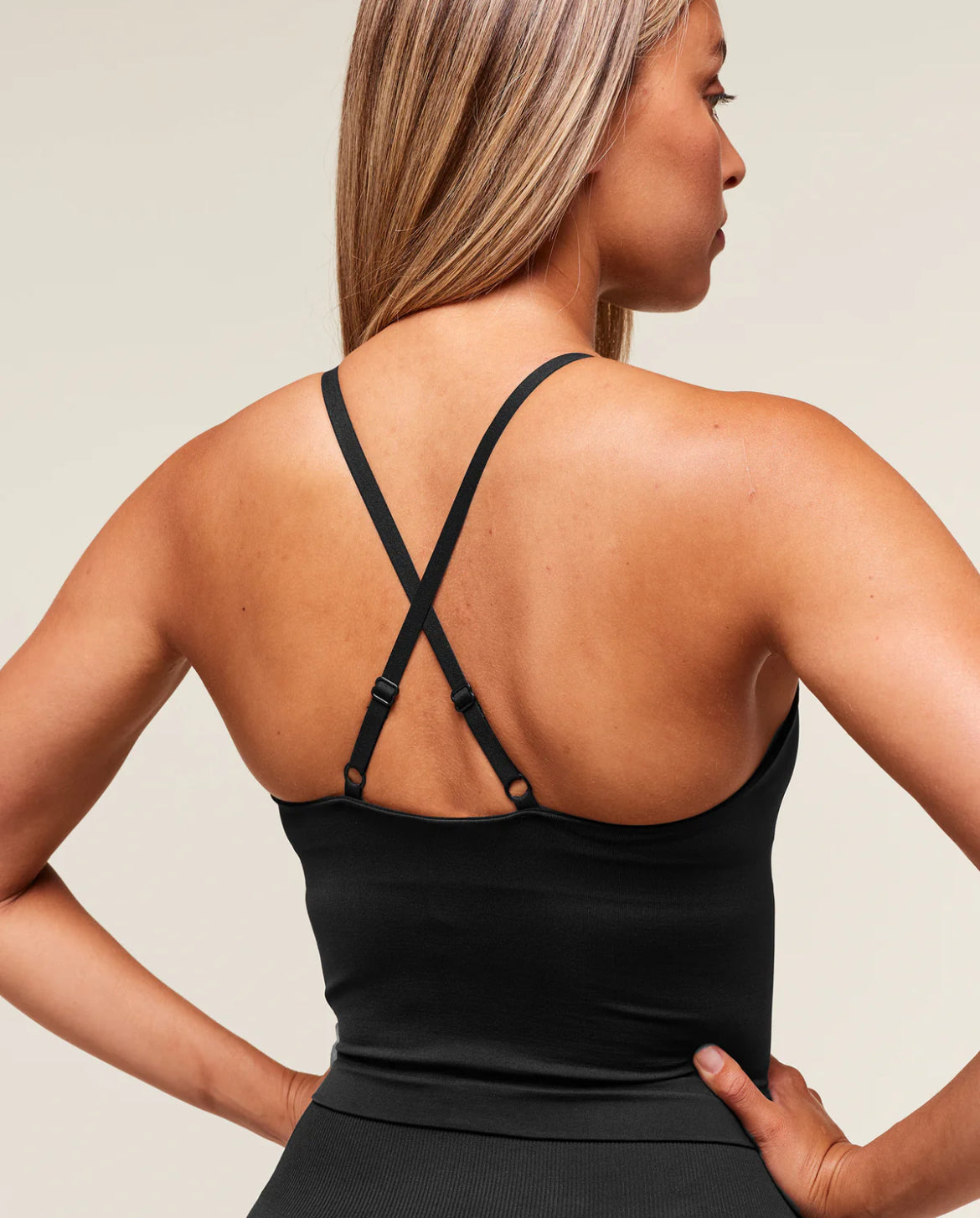 Everyday Seamless Tank With Shelf (Negro)