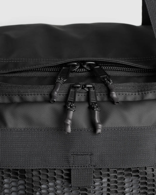 Pursuit Duffle Bag (Negro)